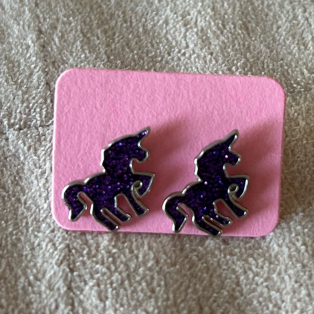 💎🆕Like new kids earrings bundle - Picture 4 of 7